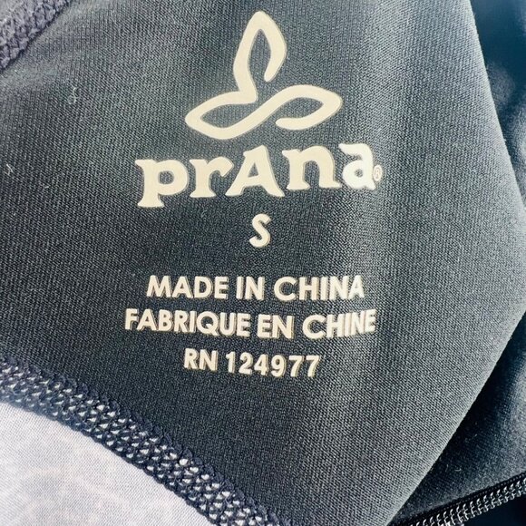 Prana Women's Pullover Long Sleeve Running Athletic Shirt size Small 1/4 zip - Picture 2 of 6